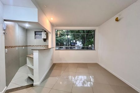 Sala  de apartamento à venda com 1 quarto, 40m² em Copacabana, Rio de Janeiro