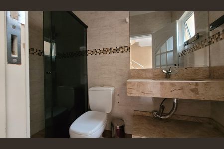 Casa de condomínio para alugar com 280m², 4 quartos e 2 vagasLavabo