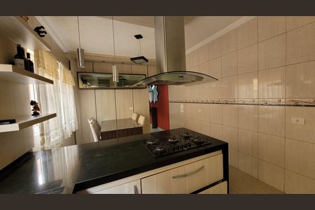 Casa de condomínio para alugar com 280m², 4 quartos e 2 vagasCozinha