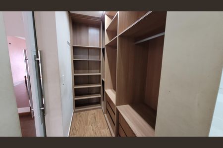 Casa de condomínio para alugar com 280m², 4 quartos e 2 vagasSuite 01