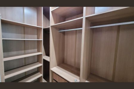 Casa de condomínio para alugar com 280m², 4 quartos e 2 vagasSuite 01
