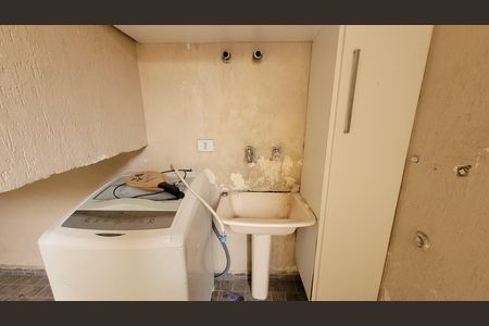 Casa de condomínio para alugar com 280m², 4 quartos e 2 vagasÁrea de Serviço