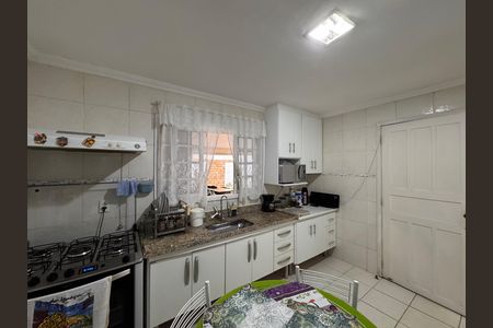 Casa de condomínio à venda com 180m², 3 quartos e 2 vagasCozinha e Área de Serviço
