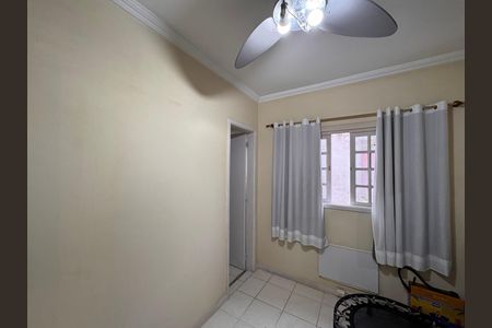 Casa de condomínio à venda com 180m², 3 quartos e 2 vagasSuíte 2