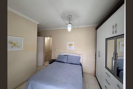 Casa de condomínio à venda com 180m², 3 quartos e 2 vagasSuíte 1