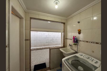 Casa de condomínio à venda com 180m², 3 quartos e 2 vagasCozinha e Área de Serviço - Banheiro