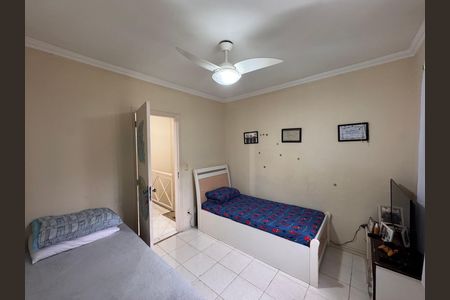 Casa de condomínio à venda com 180m², 3 quartos e 2 vagasSuíte 3