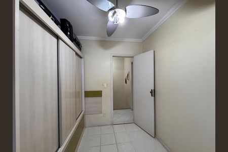 Casa de condomínio à venda com 180m², 3 quartos e 2 vagasSuíte 2