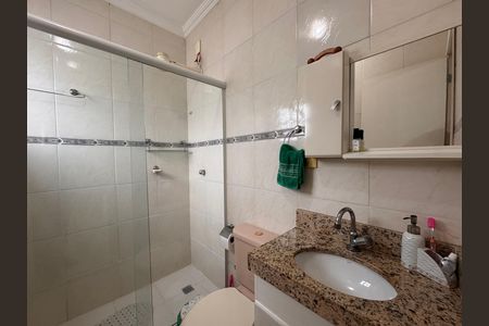 Casa de condomínio à venda com 180m², 3 quartos e 2 vagasSuíte 3 - Banheiro