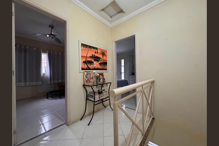 Casa de condomínio à venda com 180m², 3 quartos e 2 vagasHall Íntimo