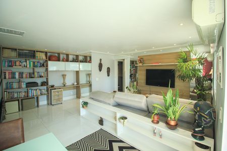 Apartamento à venda com 83m², 2 quartos e 2 vagasSala