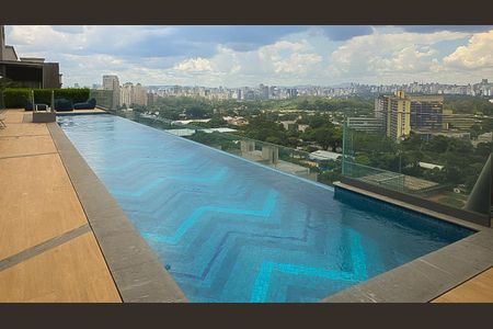 Studio para alugar com 32m², 1 quarto e sem vagaÁrea comum - Piscina