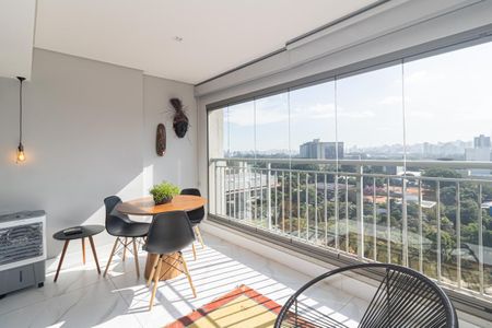 Varanda de kitnet/studio à venda com 1 quarto, 32m² em Indianópolis, São Paulo