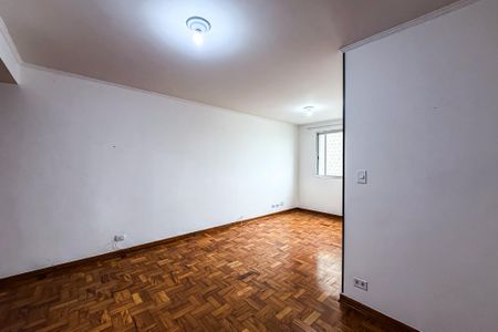 Apartamento à venda com 72m², 3 quartos e 1 vaga Apartamento à venda com 72m², 3 quartos e 1 vagaSala