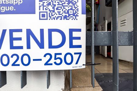 Apartamento à venda com 72m², 3 quartos e 1 vaga Apartamento à venda com 72m², 3 quartos e 1 vagaPlaca