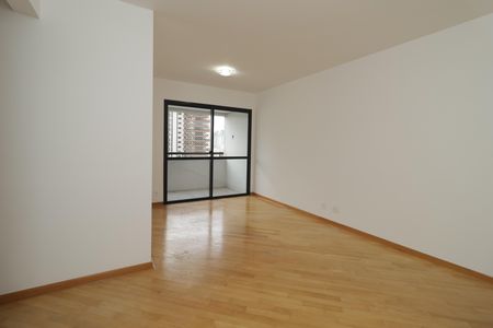 Sala de apartamento para alugar com 3 quartos, 79m² em Aclimação, São Paulo