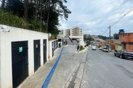 Apartamento para alugar com 61m², 2 quartos e 1 vagaFachada Condomínio