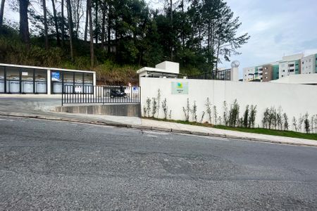 Apartamento para alugar com 61m², 2 quartos e 1 vagaFachada Condomínio