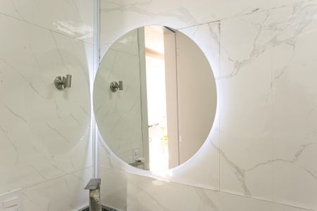 Banheiro de kitnet/studio para alugar com 1 quarto, 28m² em Tatuapé, São Paulo