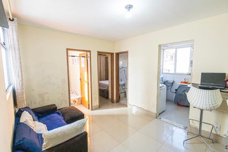 Apartamento à venda com 2 quartos, 50m² em Heliópolis, Belo Horizonte