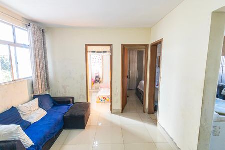 Sala de apartamento à venda com 2 quartos, 50m² em Heliópolis, Belo Horizonte