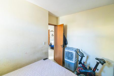 Quarto 1 de apartamento à venda com 2 quartos, 50m² em Heliópolis, Belo Horizonte