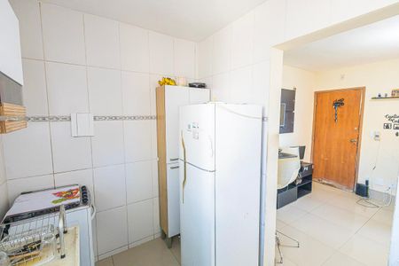 Cozinha de apartamento à venda com 2 quartos, 50m² em Heliópolis, Belo Horizonte