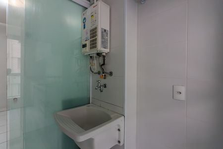 Apartamento para alugar com 70m², 2 quartos e 1 vagaÁrea de Serviço 