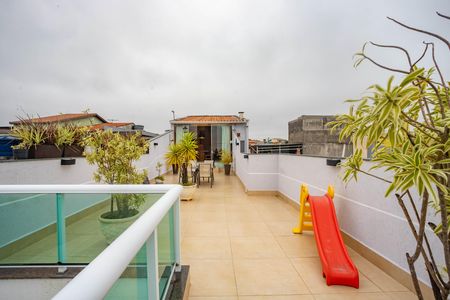 Casa para alugar com 250m², 2 quartos e 2 vagas Casa para alugar com 250m², 2 quartos e 2 vagasÁrea de lazer - Terraço
