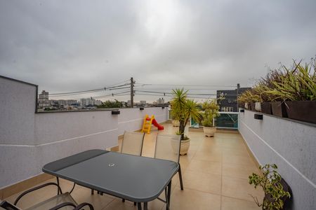 Casa para alugar com 250m², 2 quartos e 2 vagas Casa para alugar com 250m², 2 quartos e 2 vagasÁrea de lazer - Terraço