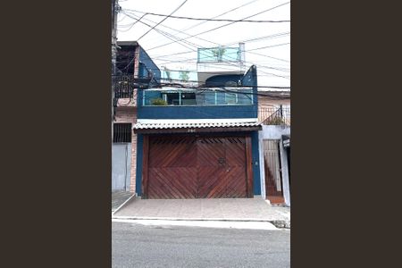 Fachada  de casa para alugar com 2 quartos, 250m² em Taboão, Diadema
