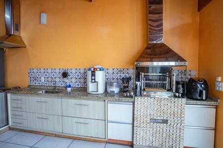 Casa para alugar com 250m², 2 quartos e 2 vagas Casa para alugar com 250m², 2 quartos e 2 vagasÁrea de lazer