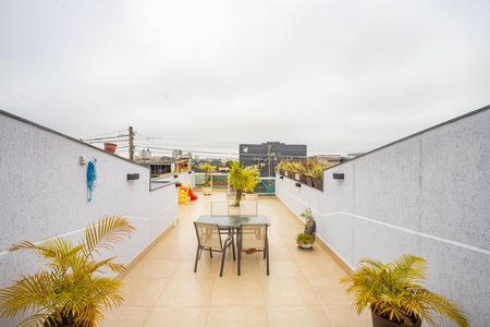 Casa para alugar com 250m², 2 quartos e 2 vagas Casa para alugar com 250m², 2 quartos e 2 vagasÁrea de lazer - Terraço
