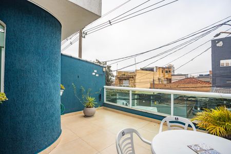 Varanda da suíte  de casa para alugar com 2 quartos, 250m² em Taboão, Diadema