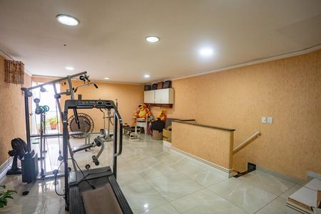 Casa para alugar com 250m², 2 quartos e 2 vagas Casa para alugar com 250m², 2 quartos e 2 vagasAcademia