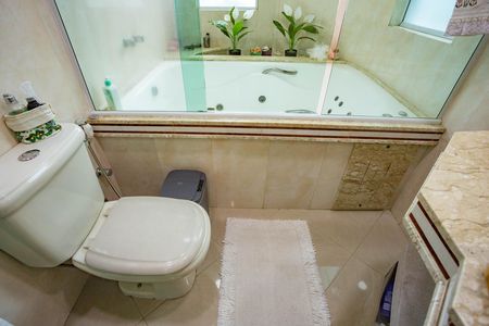 Casa para alugar com 250m², 2 quartos e 2 vagas Casa para alugar com 250m², 2 quartos e 2 vagasBanheiro da Suíte