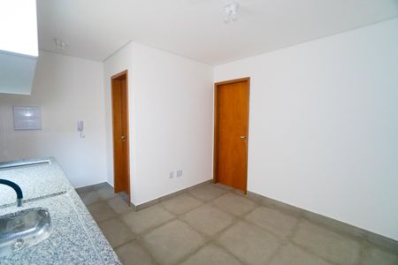 Sala/Cozinha de apartamento para alugar com 1 quarto, 25m² em Jardim Oriental, São Paulo