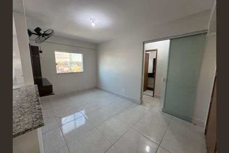 Sala de apartamento para alugar com 2 quartos, 70m² em Vicente Pires, Brasília