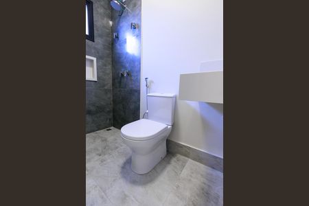 Casa de condomínio para alugar com 196m², 3 quartos e 4 vagas