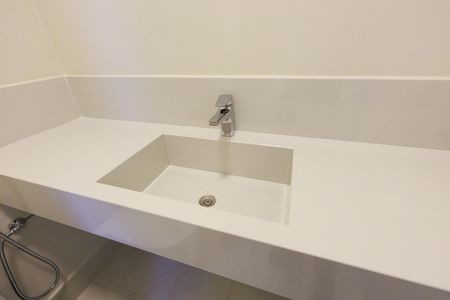 Casa de condomínio para alugar com 196m², 3 quartos e 4 vagas