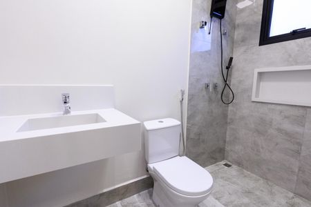 Casa de condomínio para alugar com 196m², 3 quartos e 4 vagas