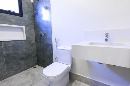 Casa de condomínio para alugar com 196m², 3 quartos e 4 vagas