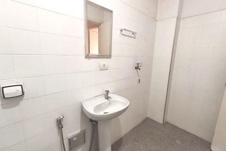 Banheiro de apartamento para alugar com 2 quartos, 80m² em Bela Vista, São Paulo
