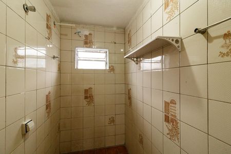 Banheiro de casa para alugar com 1 quarto, 35m² em Jardim Julieta, São Paulo