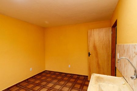 Casa para alugar com 35m², 1 quarto e sem vaga Casa para alugar com 35m², 1 quarto e sem vagaCozinha e Área de Serviço