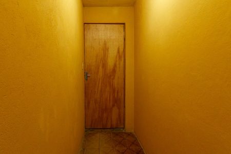 Casa para alugar com 35m², 1 quarto e sem vaga Casa para alugar com 35m², 1 quarto e sem vagaCorredor