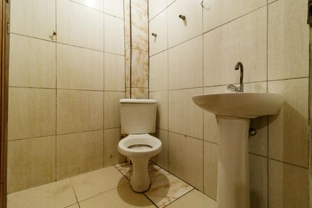 Casa para alugar com 35m², 1 quarto e sem vaga Casa para alugar com 35m², 1 quarto e sem vagaBanheiro