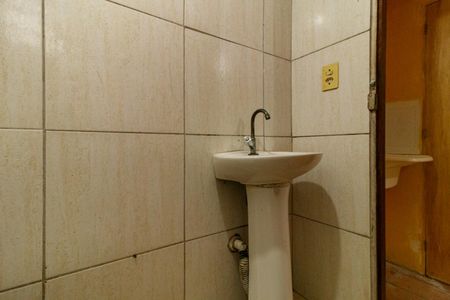 Casa para alugar com 35m², 1 quarto e sem vaga Casa para alugar com 35m², 1 quarto e sem vagaBanheiro