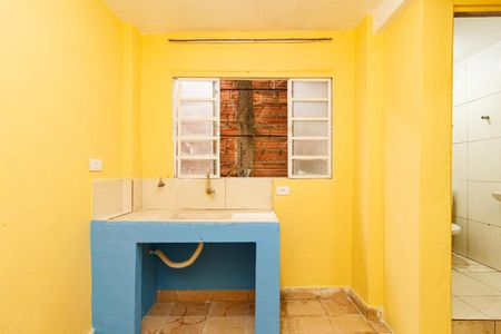 Casa para alugar com 35m², 1 quarto e sem vaga Casa para alugar com 35m², 1 quarto e sem vagaCozinha e Área de Serviço