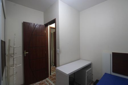 Casa de condomínio à venda com 80m², 3 quartos e 1 vagaQuarto 2